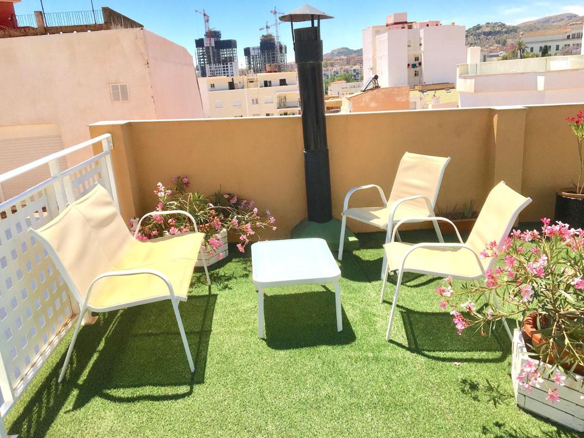 Room With Single Bed In Typical Townhouse With Rooftop Terrace Málaga Exterior foto